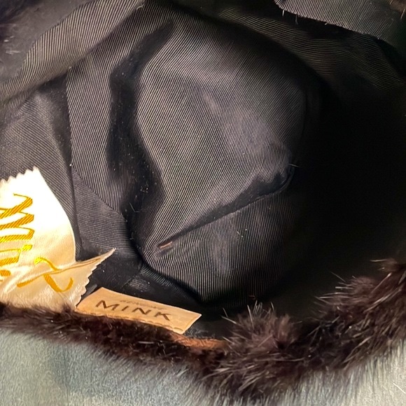 Vintage Black Mink Hat, from the 60’s - Picture 14 of 15